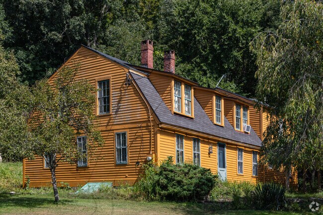 Historic farmhouses can be found in many neighborhoods throughout Yantic.