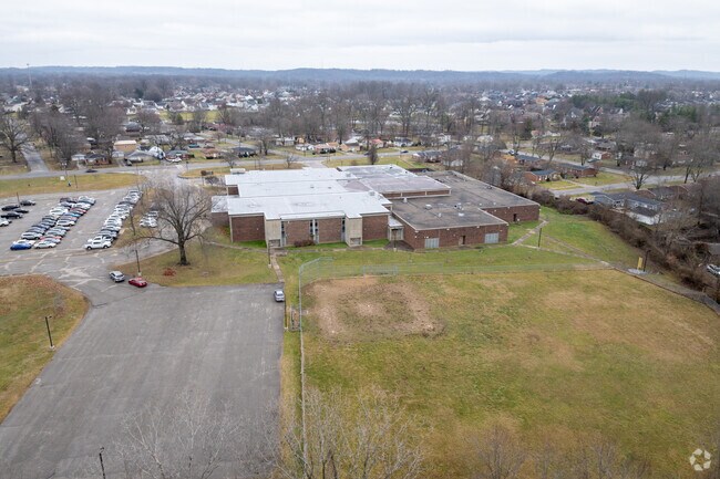 The student population of Conway Middle is 777 and the school serves 6-8.