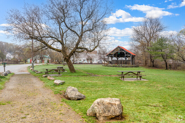 Photo of the Gazebo in Mailly Waterfornt Park in Bowdoingham, Maine