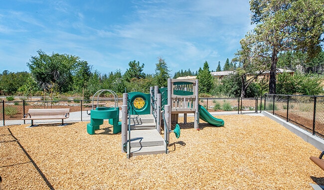 RAH-SCA- Loma-Rica-Ranch-CommunityFL-RET10-W.jpg