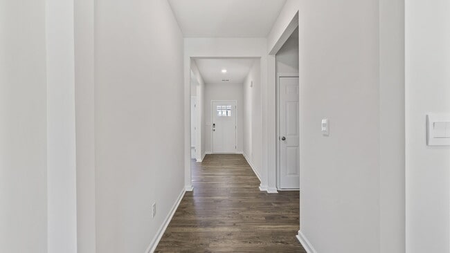 1613 Yarrow Ln, Lyman, SC 29365 - photo 3