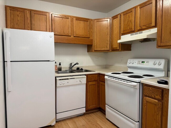860 W Moorhead Cir unit 2L, Boulder, CO 80305 - photo 5