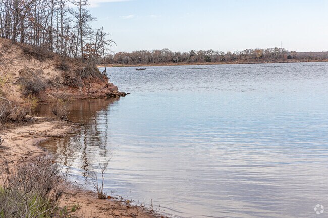 Thunderbird Lake is an oasis near Needmore, OK.