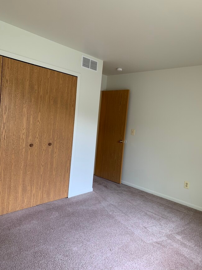 Hickory Square Apartments, Imlay City, MI 48444 - photo 6