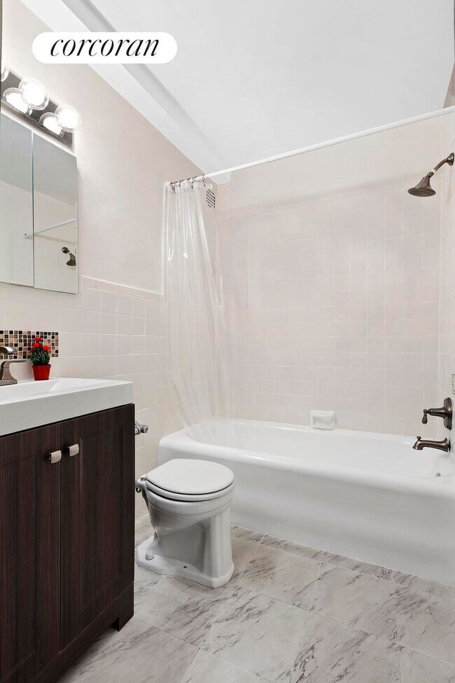 Coliseum Plaza, New York, NY 10023 - photo 4