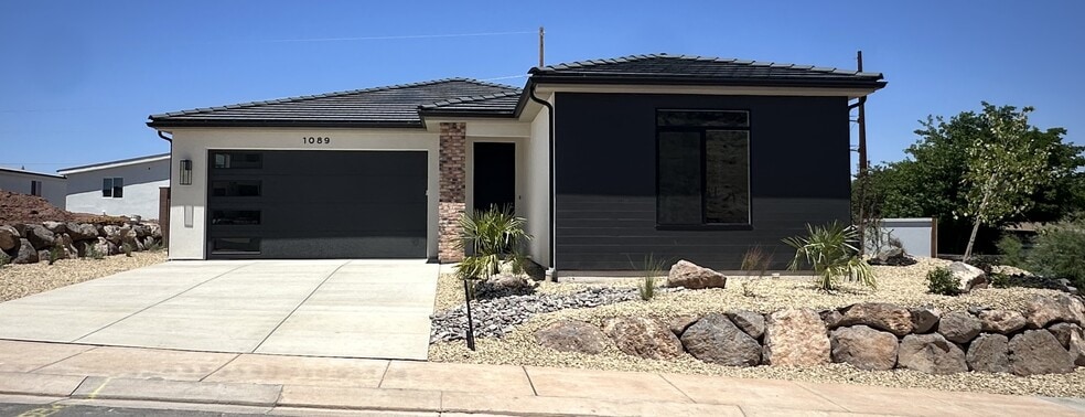 1089 E Coyote Crest Dr, Washington, UT 84780 - photo 1