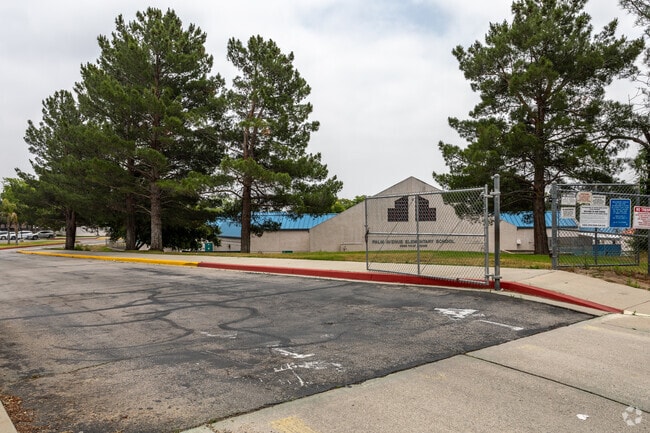 Here is the main entrance of Palm Elementary School.