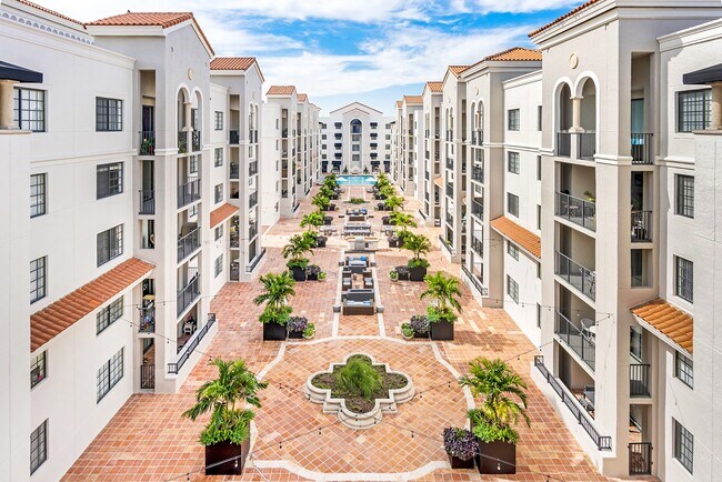 Gables Grand Plaza Apartments, Coral Gables, FL 33134 - photo 6