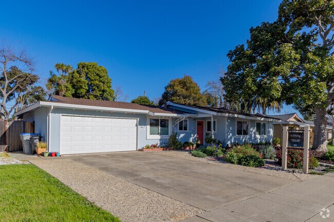 Ranch-style homes are plentiful in Hathaway.