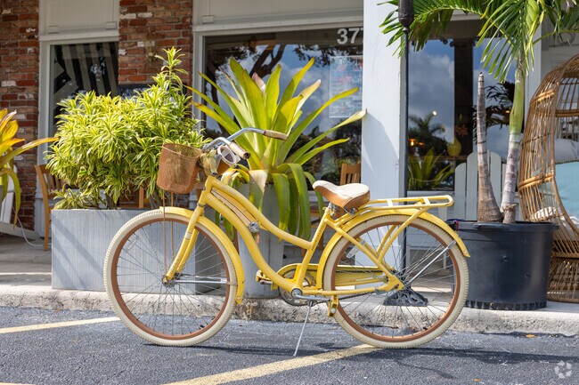 Cool vibes and cool bicycles thats for sure you will see in Tequesta neighborhood.