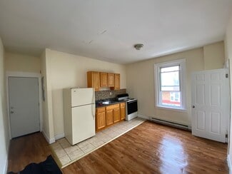 5900 Pine St Unit 2, Philadelphia, PA 19143
