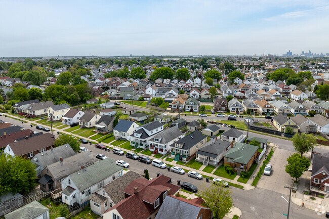 Homes in Detroit's Buffalo Charles neighborhood ranged between $70-180k in the past few years.