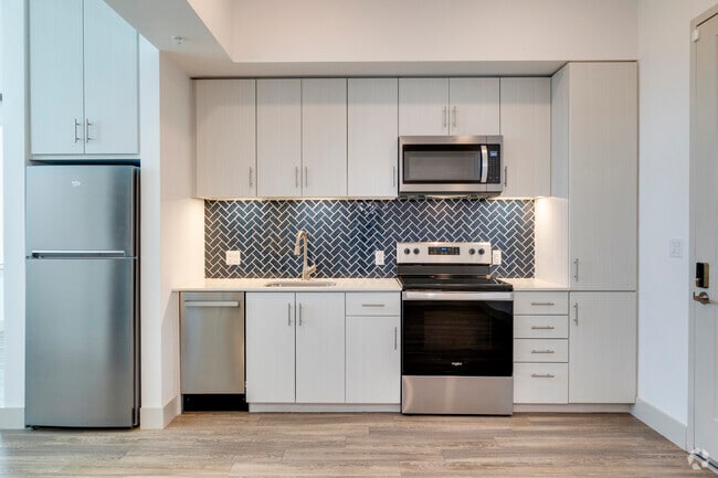 Derby, Phoenix, AZ 85004 - photo 5