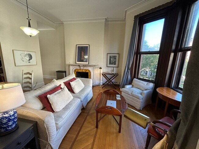 479 Beacon St unit 2, Boston, MA 02115 - photo 2