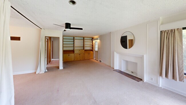 1620 Broad St, Grinnell, IA 50112 - photo 2