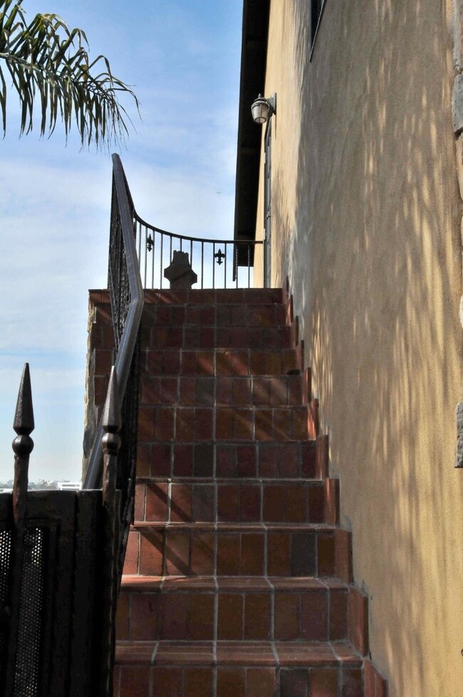 12315 Marine St Unit Marine, Los Angeles, CA 90066
