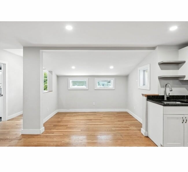 45B Warner St, Gloucester, MA 01930 - photo 2