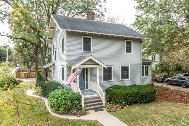 Some larger Oak Grove homes can feature four or more bedrooms.