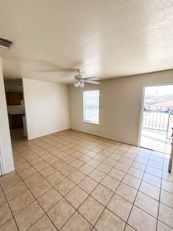 1808 Windward Dr unit D, Killeen, TX 76543 - photo 3