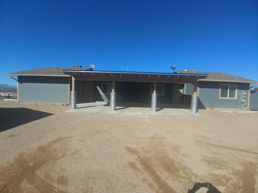 354 W Hollamon St unit A, Camp Verde, AZ 86322 - photo 1