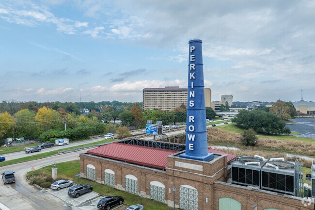 Perkins Rowe, near Gardere, offers numerous shopping and entertainment options.