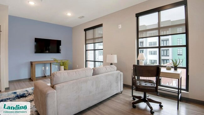 645 N Front St unit 424, Memphis, TN 38107 - photo 3