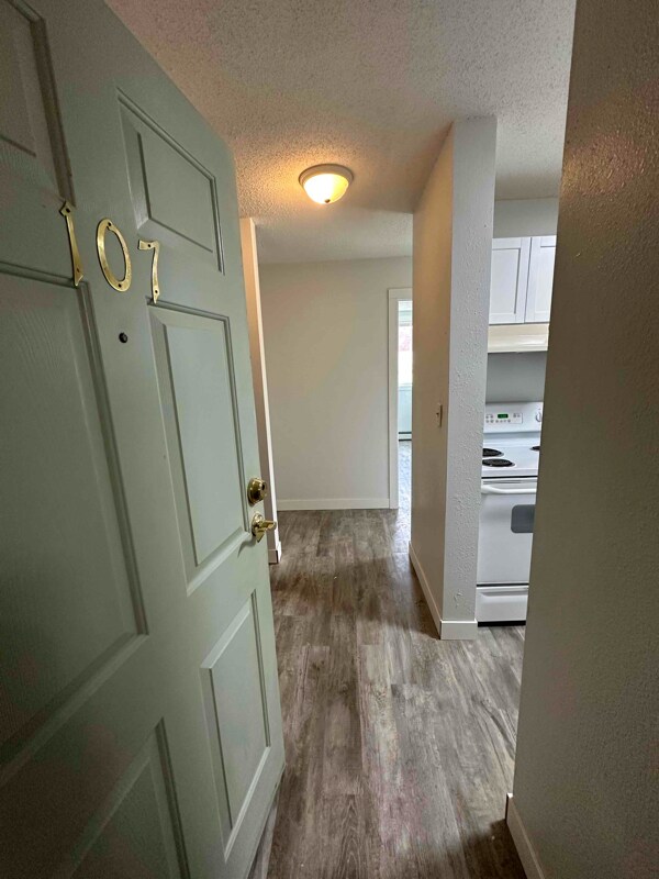 1516 1st St E Unit 107, Thief River Falls, MN 56701