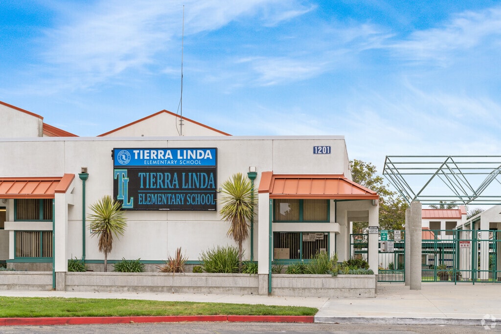 Tierra Linda Elementary School serves grades K-5th in the Camarillo area.