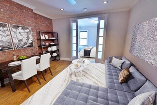 697 10th Ave Unit 4RS, New York, NY 10036