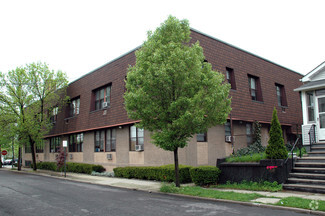 334 Main St, East Rutherford, NJ 07073