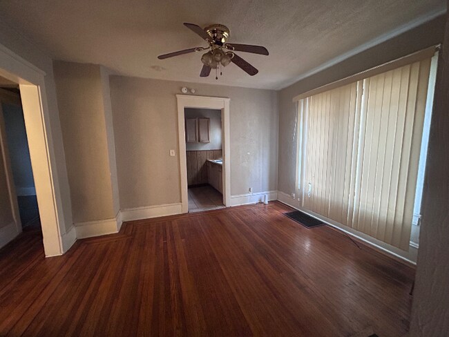 10523 Olivet Ave unit DN, Cleveland, OH 44108 - photo 3