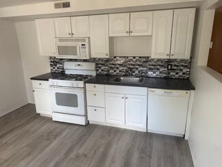 13 Lincoln St Unit 1, Spencer, MA 01562