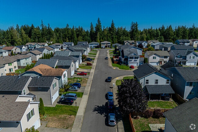 If you want a serene living experience, then the McCormick Woods neighborhood is for you.