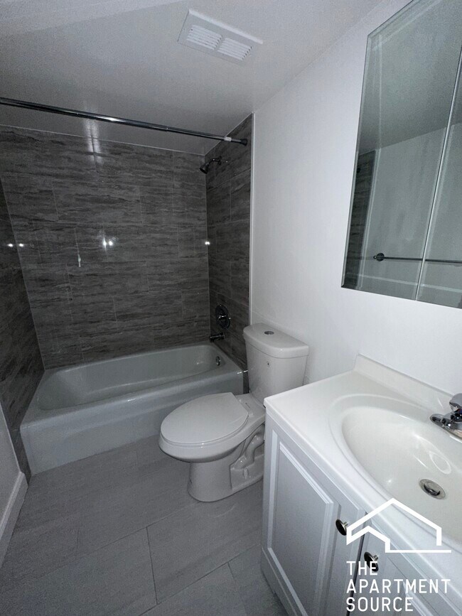 525 N Quentin Rd unit 116, Palatine, IL 60067 - photo 7