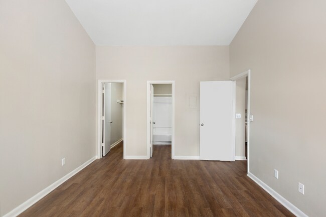 3707 Squaw Valley Dr SW unit d, Huntsville, AL 35805 - photo 5