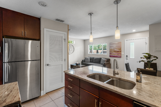 202 N Fremont Ave Unit B, Tampa, FL 33606