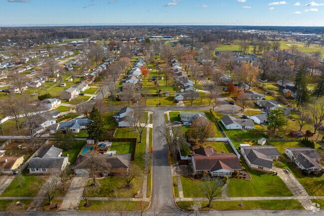 An aerial view of Fort Wayne's Morningside-Terrace.