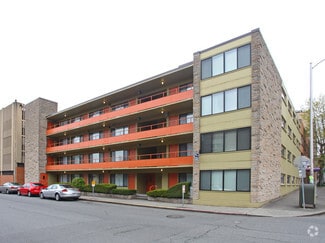 1120 NE 43rd St, Seattle, WA 98105