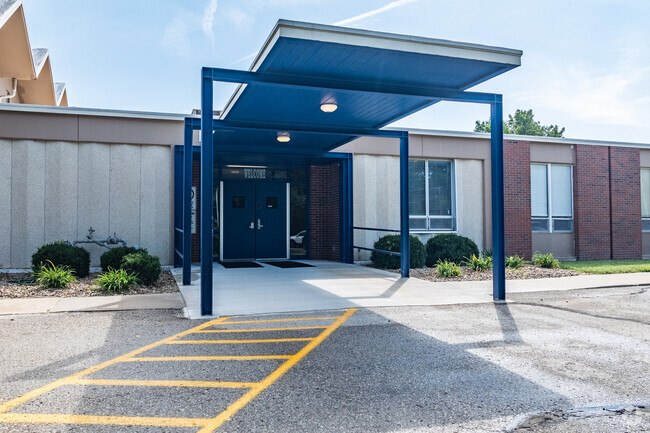 Lecompton Elementary School has great after school programs for the kids.