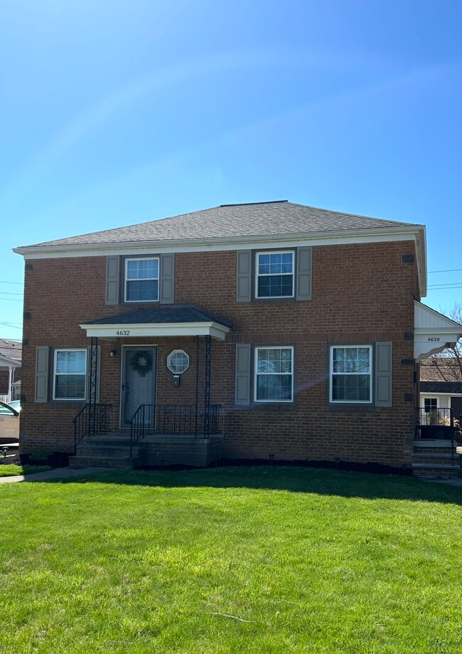 4632 Roadoan Rd, Brooklyn, OH 44144