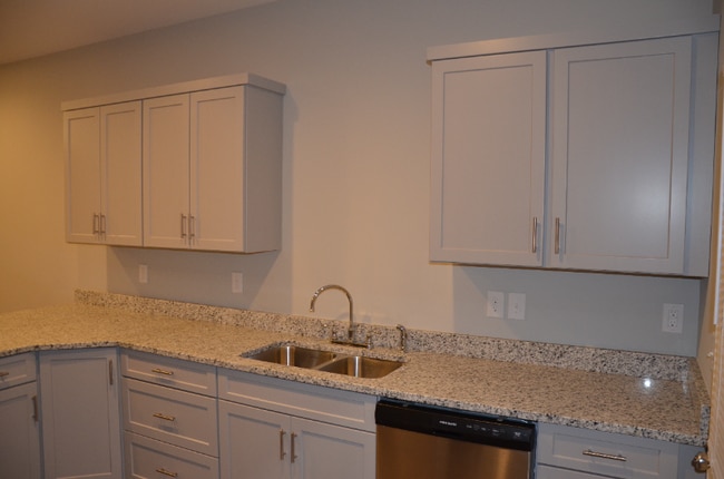 1567 14th Ave NE, Hickory, NC 28601 - photo 3