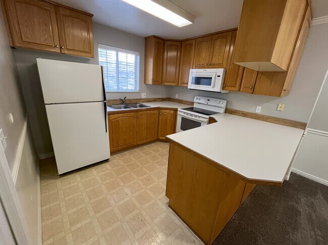 1551 S 125 E unit 15, Orem, UT 84058 - photo 4