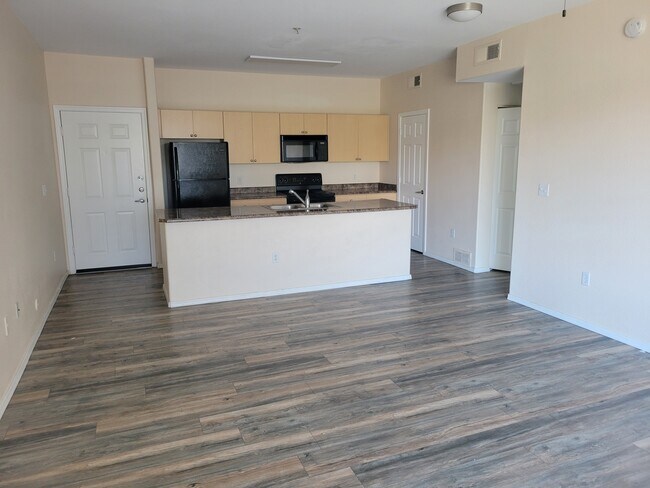 18416 N Cave Creek Rd unit 2005, Phoenix, AZ 85032 - photo 4