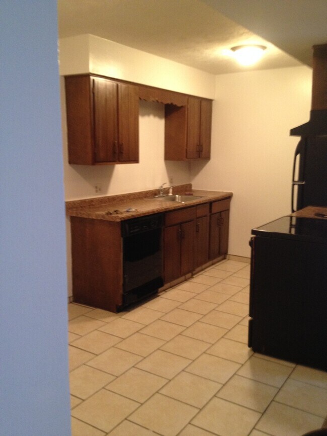 4728 Seward St unit 19, Omaha, NE 68104 - photo 6