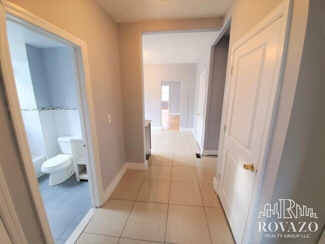 356 Wainwright St unit 2L, Newark, NJ 07112 - photo 5