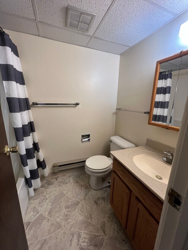 Oak View Apartments 1300 E H St, Mc Cook, NE