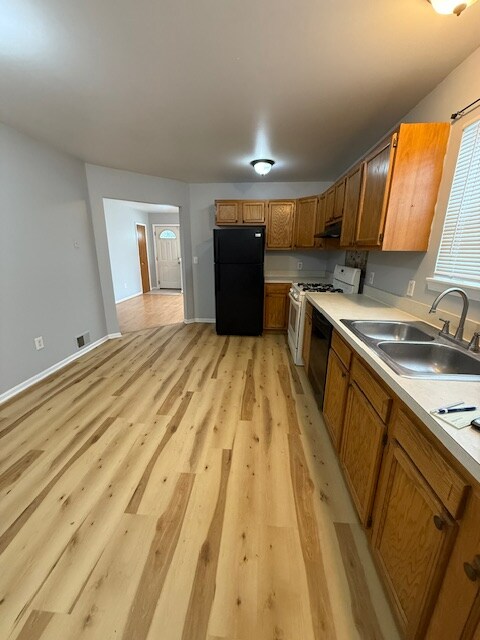 28913 Annapolis Ave, Westland, MI 48186 - photo 6