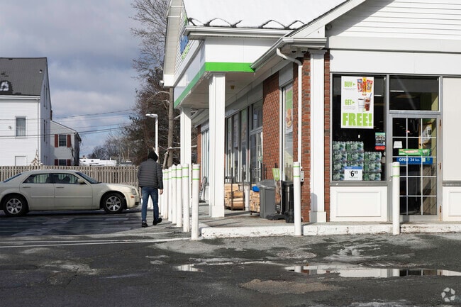 Cumberland Farms offers Plainville residents quick convenience.