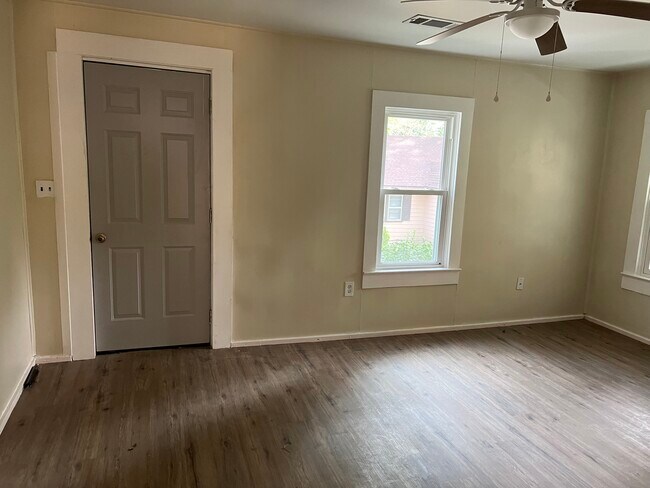 18 Walnut St, Toccoa, GA 30577 - photo 6