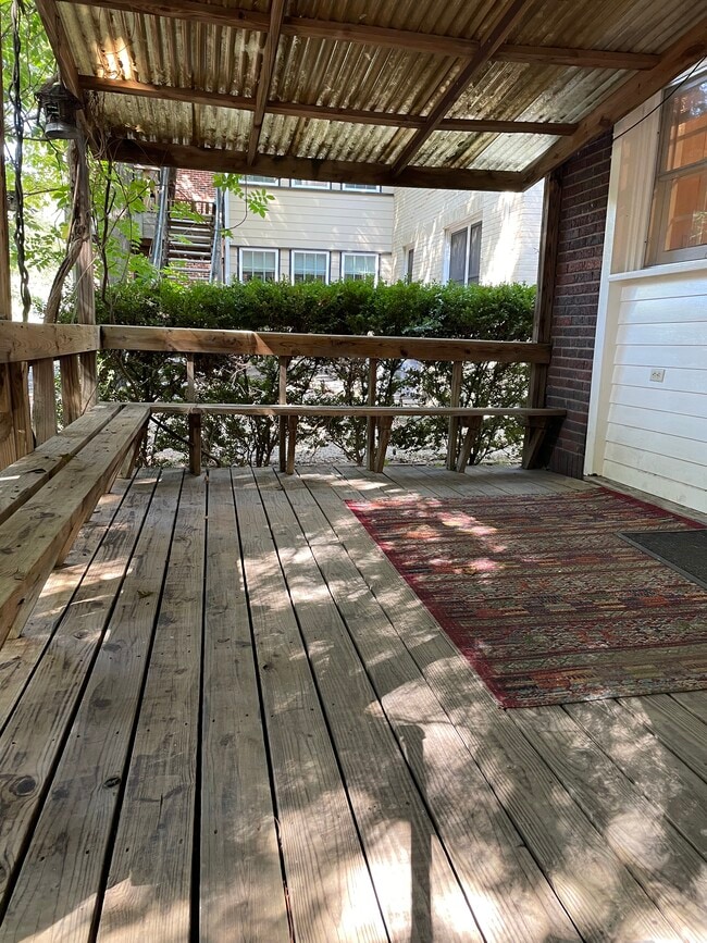 Plenty of Seating for Friends